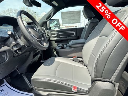 New 2024 RAM 2500 Big Horn image 11