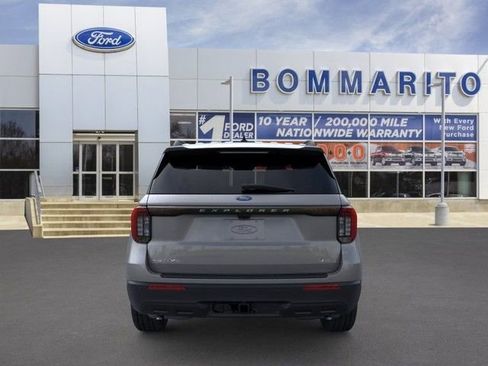 New 2026 Ford Explorer Active AWD/4WD image 5