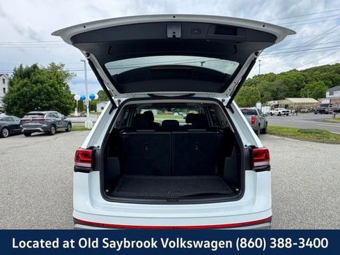 Certified 2025 Volkswagen Atlas Peak Edition SE AWD/4WD image 20