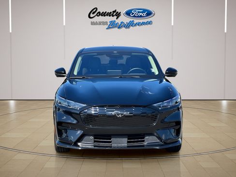 Certified 2025 Ford Mustang Mach-E Premium w/ Sport Appearance Package AWD/4WD image 5