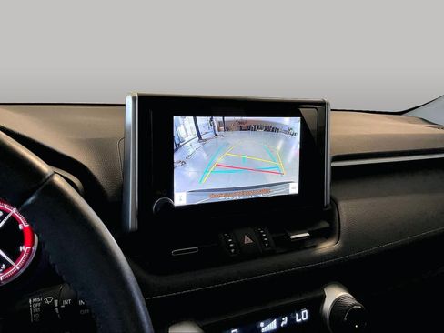 Used 2023 Toyota RAV4 XLE Premium FWD image 27