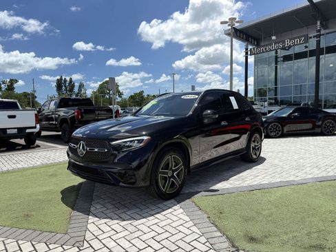 Certified 2026 Mercedes-Benz GLC 300 4MATIC image 2