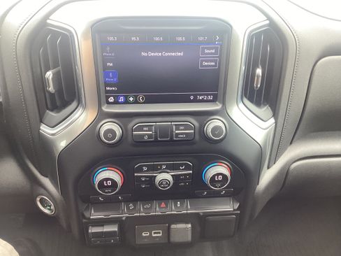 Used 2021 Chevrolet Silverado 2500 LT w/ Convenience Package AWD/4WD image 17