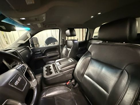 Used 2015 GMC Sierra 2500 SLE w/ SLE Preferred Package image 7