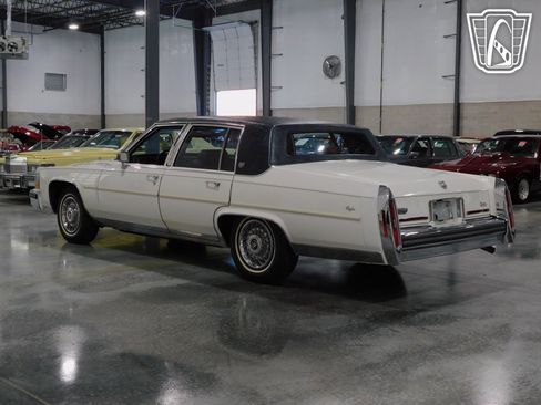 Used 1988 Cadillac Brougham image 18