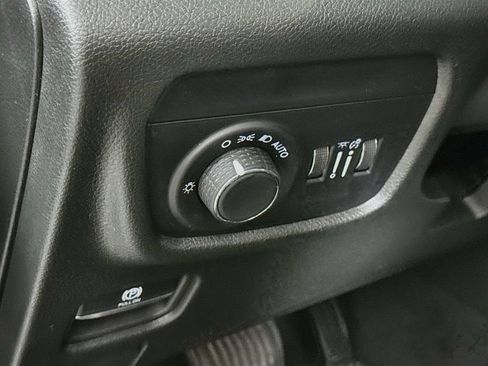 Used 2023 Jeep Grand Cherokee L Laredo AWD/4WD image 19