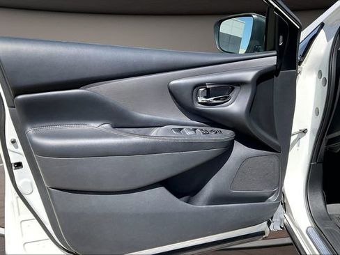 Used 2019 Nissan Murano SV FWD image 21