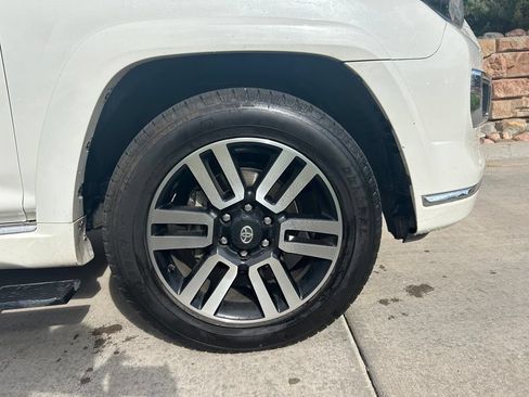 Used 2020 Toyota 4Runner Limited AWD/4WD image 34