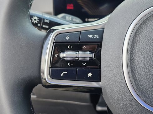 New 2025 Kia Sorento S image 16
