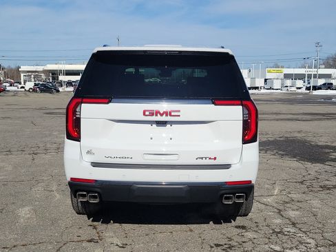 New 2026 GMC Yukon AT4 w/ AT4 Premium Plus Package image 6