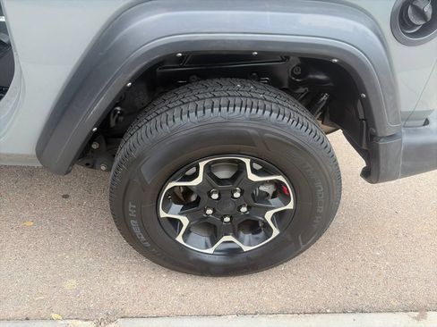 Used 2021 Jeep Wrangler Sport AWD/4WD image 39