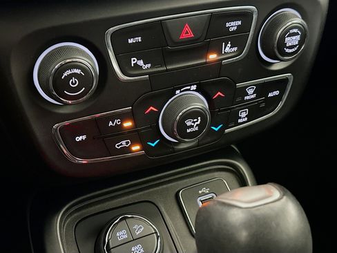 Used 2018 Jeep Compass Trailhawk w/ Leather Interior Group image 24