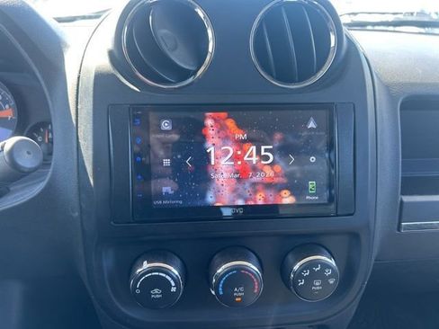 Used 2017 Jeep Patriot High Altitude image 13