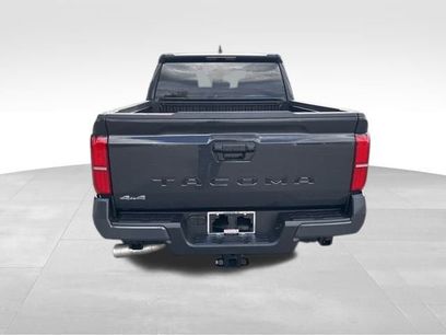 New 2025 Toyota Tacoma SR5