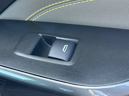 Used 2026 Chevrolet Trax ACTIV w/ Sunroof Package FWD image 20
