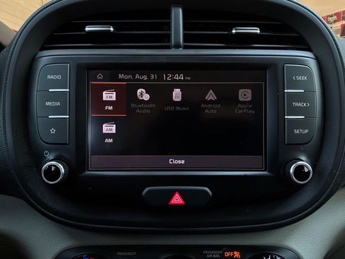 Used 2023 Kia Soul FWD image 29