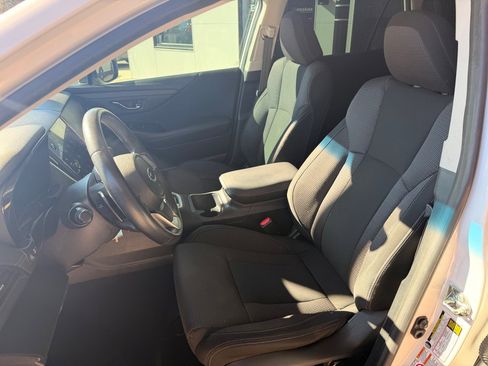 Used 2020 Subaru Outback Premium image 10