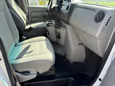 Used 2011 Ford E-150 and Econoline 150 w/ Commercial Cargo Van Pkg image 10