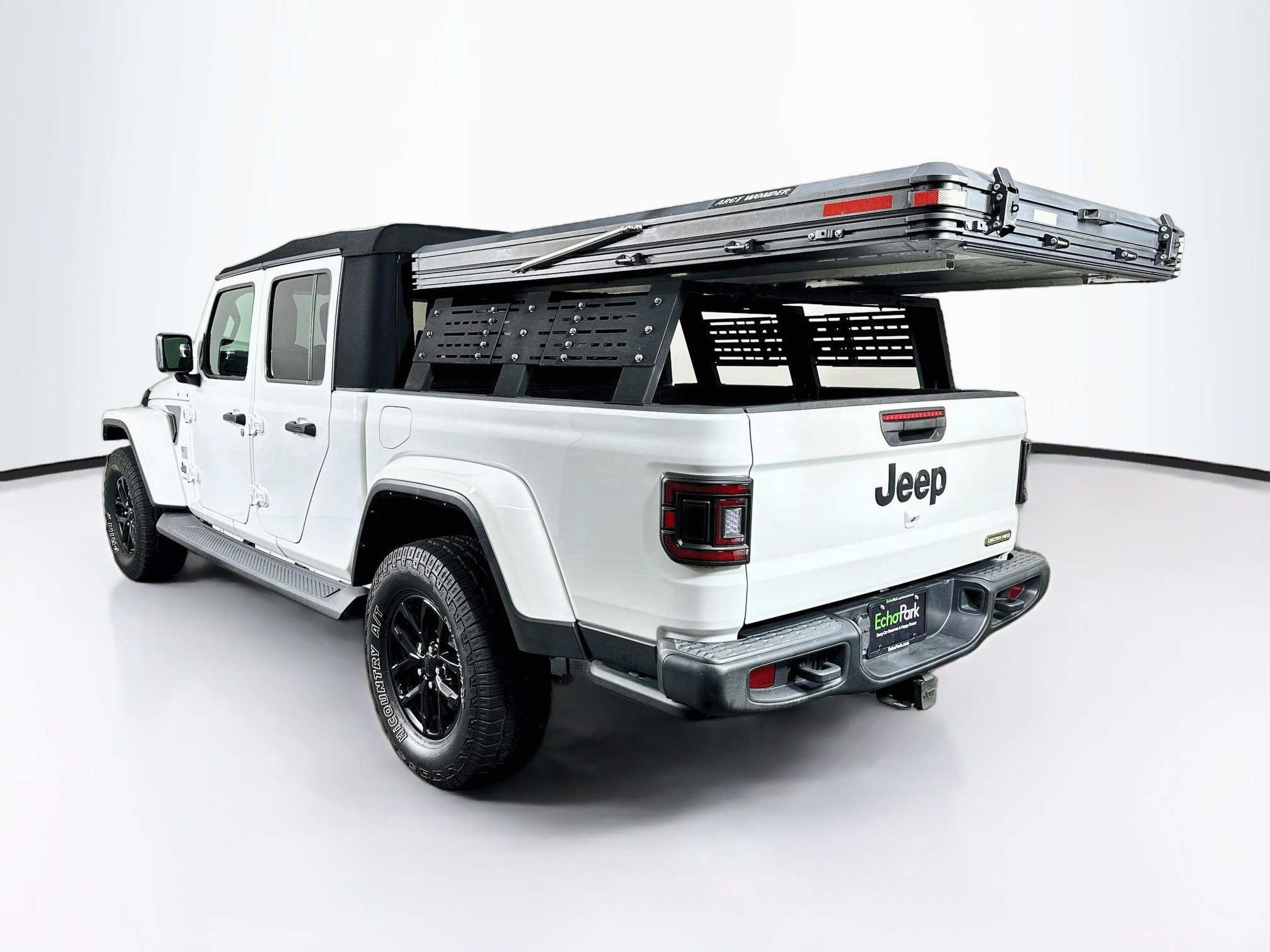 Used 2023 Jeep Gladiator Sport AWD/4WD image 5