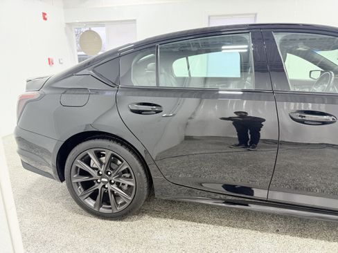 Used 2023 Cadillac CT5 V w/ Premium Package image 9