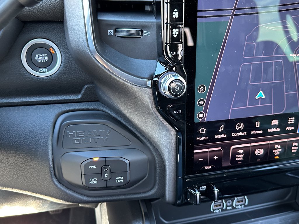 New 2026 RAM 2500 Laramie AWD/4WD image 57