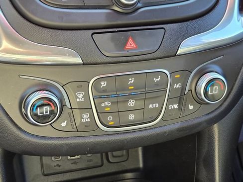 Used 2019 Chevrolet Equinox LT AWD/4WD image 28