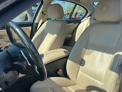 Used 2016 BMW 535i Sedan w/ Luxury Line image 13