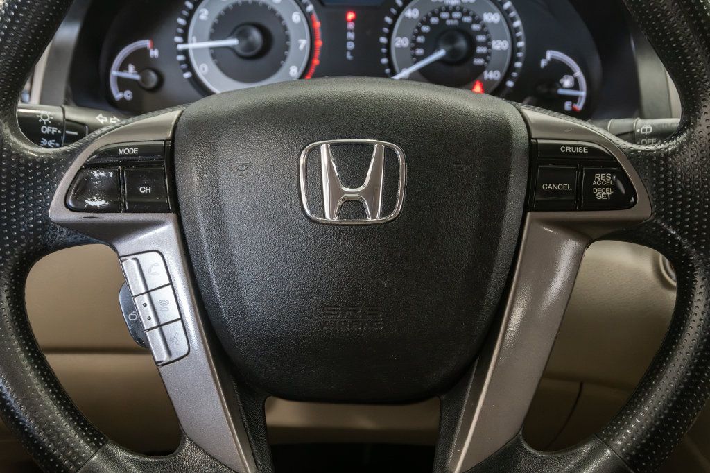 Used 2016 Honda Odyssey SE image 13