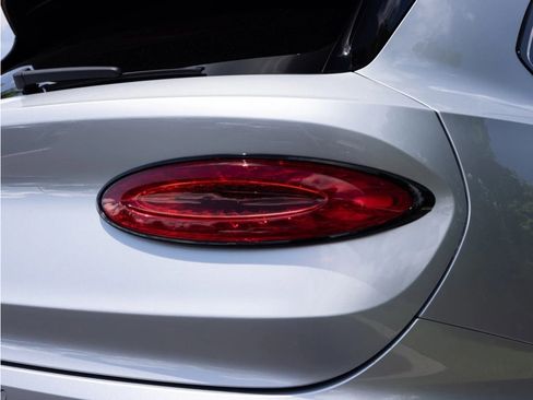 Certified 2024 Bentley Bentayga Extended Wheelbase image 47