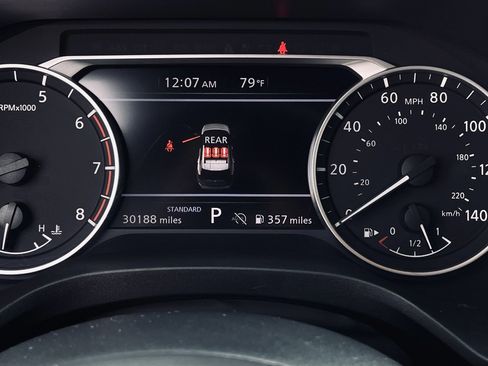 Used 2024 Nissan Rogue S image 14