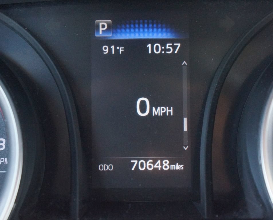 Used 2024 Toyota Camry LE FWD image 4