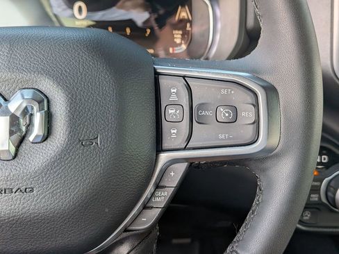 Used 2025 RAM 1500 Big Horn AWD/4WD image 17