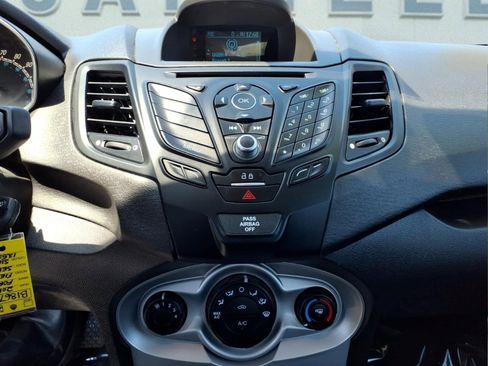 Used 2016 Ford Fiesta SE FWD image 20