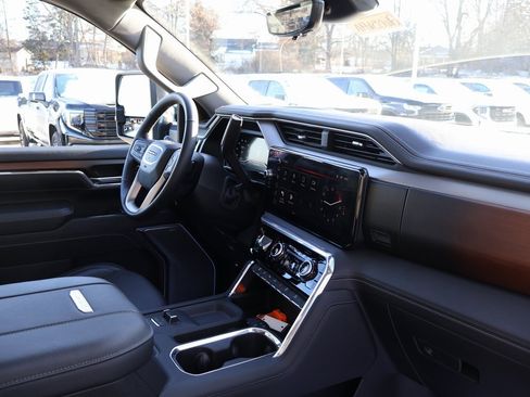 Used 2024 GMC Sierra 2500 Denali w/ Denali Reserve Package image 48