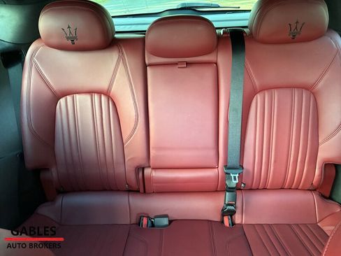 Used 2018 Maserati Levante S GranLusso image 33