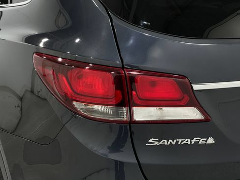 Used 2017 Hyundai Santa Fe SE w/ Cargo Package AWD/4WD image 34