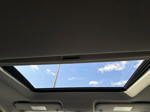 Used 2023 GMC Sierra 3500 Denali image 23