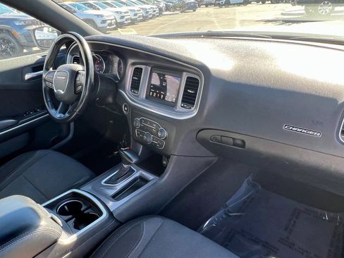 Certified 2022 Dodge Charger SXT image 12