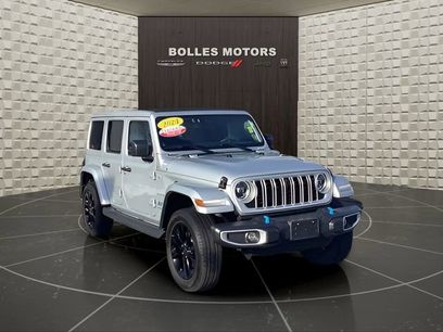 Used 2024 Jeep Wrangler Unlimited Sahara w/ Technology Group