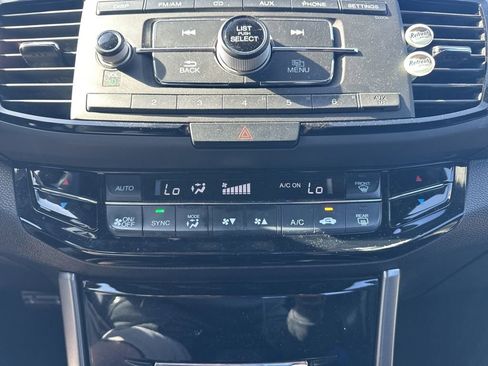 Used 2017 Honda Accord Sport image 23