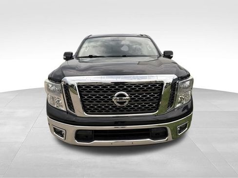 Used 2017 Nissan Titan SV RWD image 8