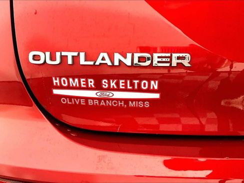 Used 2022 Mitsubishi Outlander SEL FWD image 14