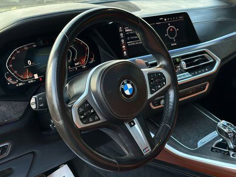 Used 2019 BMW X5 xDrive50i w/ M Sport Package image 14