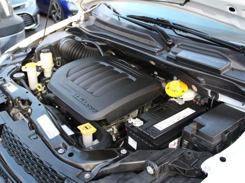 Used 2019 Dodge Grand Caravan SE FWD image 33