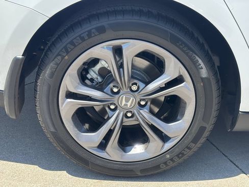 Certified 2023 Honda Accord EX image 7