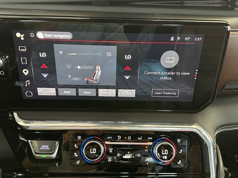 Used 2023 GMC Sierra 1500 Denali Ultimate AWD/4WD image 18