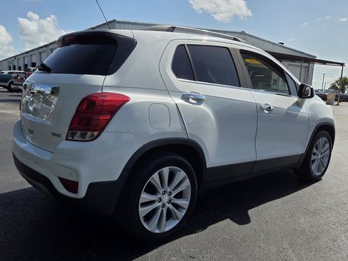 Used 2018 Chevrolet Trax Premier FWD image 5