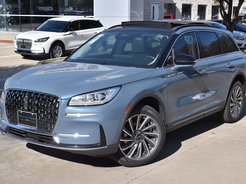 New 2026 Lincoln Corsair Reserve image 12