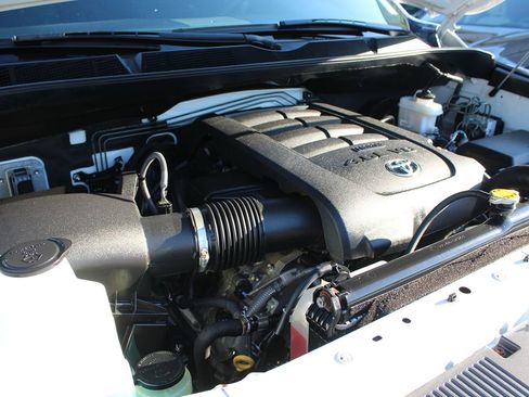 Used 2015 Toyota Tundra SR5 image 33