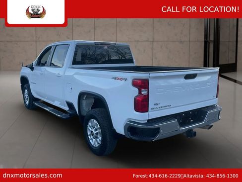 Used 2022 Chevrolet Silverado 2500 LT image 3